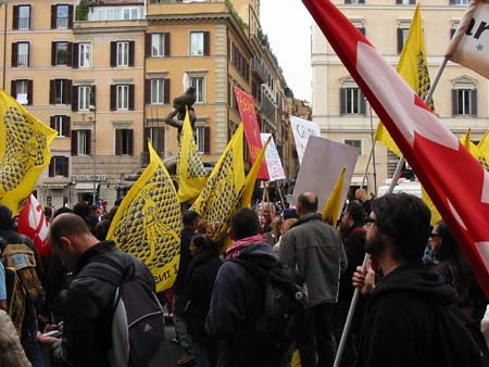 ii Bandiere corteo