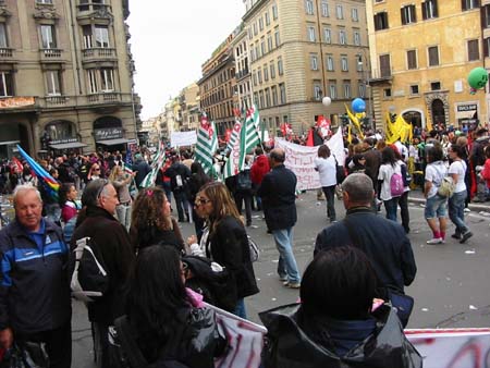 ooTroppi! Due cortei